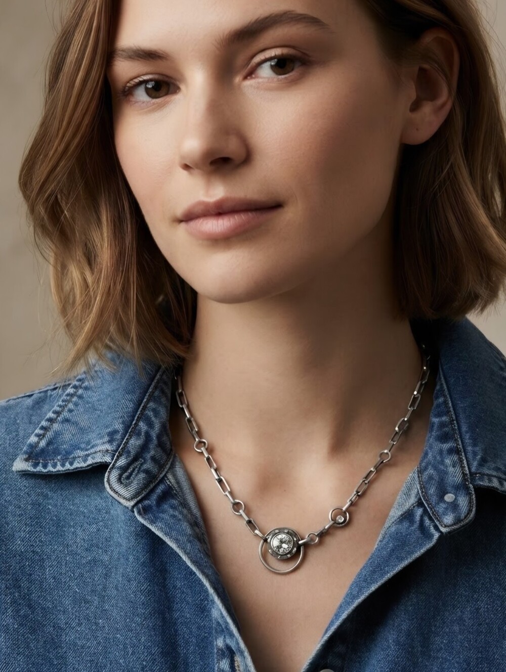 Silver Chain Necklace with Circular Pendant - Silver